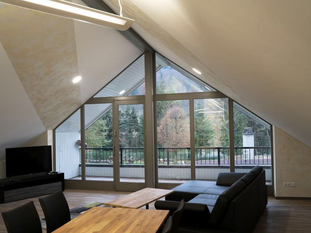 Photo, INSIDE, OUTSIDE