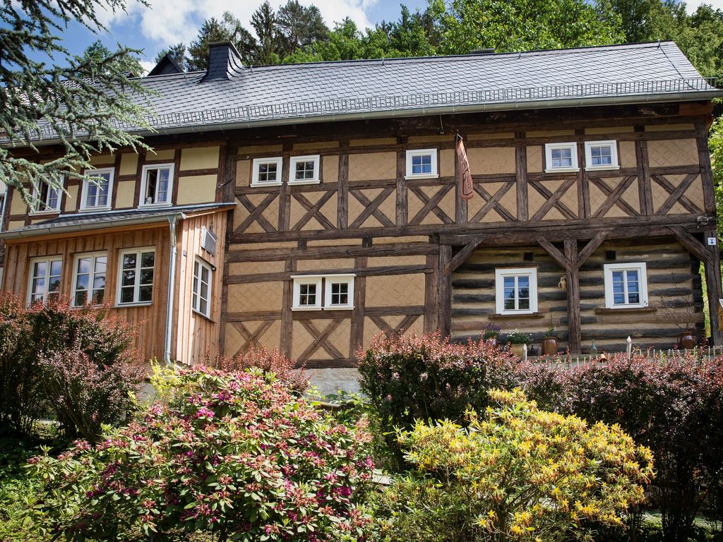 Umgebindehaus mit Garten