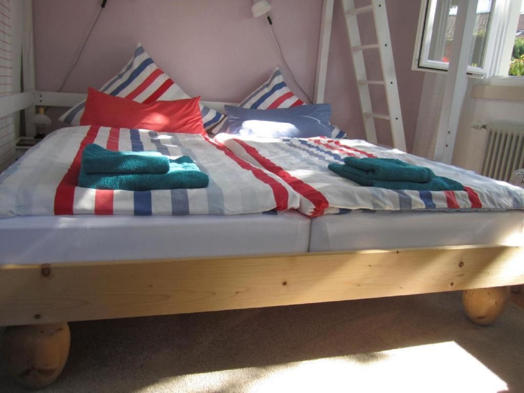 BEDROOM, INSIDE