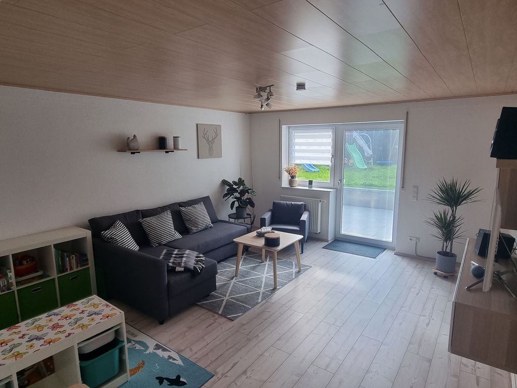 Photo, INSIDE, OUTSIDE