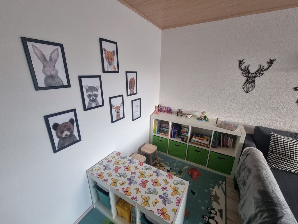 Photo, INSIDE, OUTSIDE