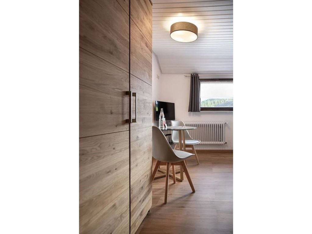 Schrank