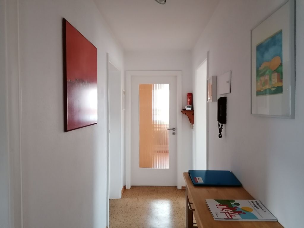 Photo, INSIDE, OUTSIDE