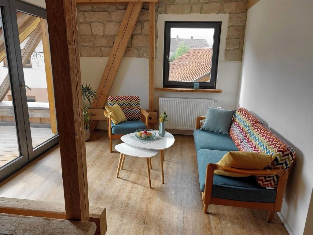 Photo, INSIDE, OUTSIDE