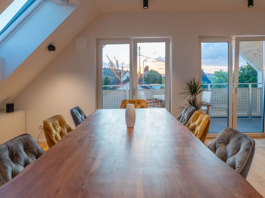 Wohnzimmer / Essbereich