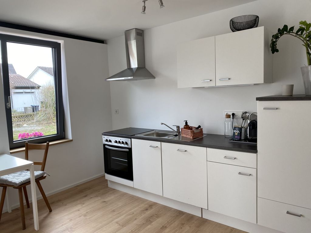 KITCHEN, INSIDE