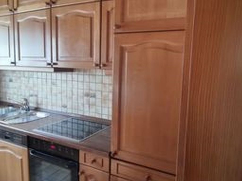 KITCHEN, INSIDE