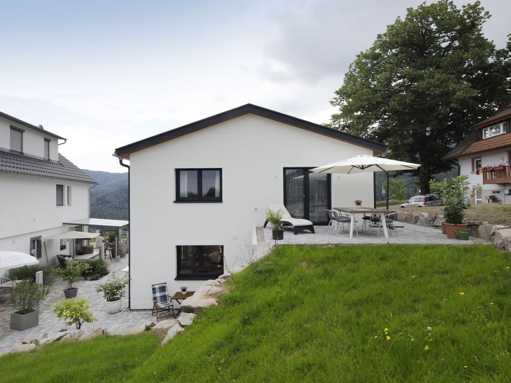 Außenansicht Haus Panorama
