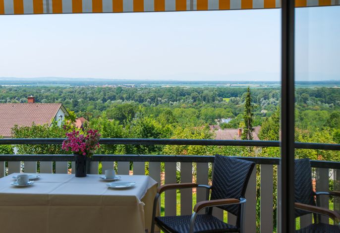 Ferienwohnung Rheintalblick, 70qm, 2 Schlafzimmer