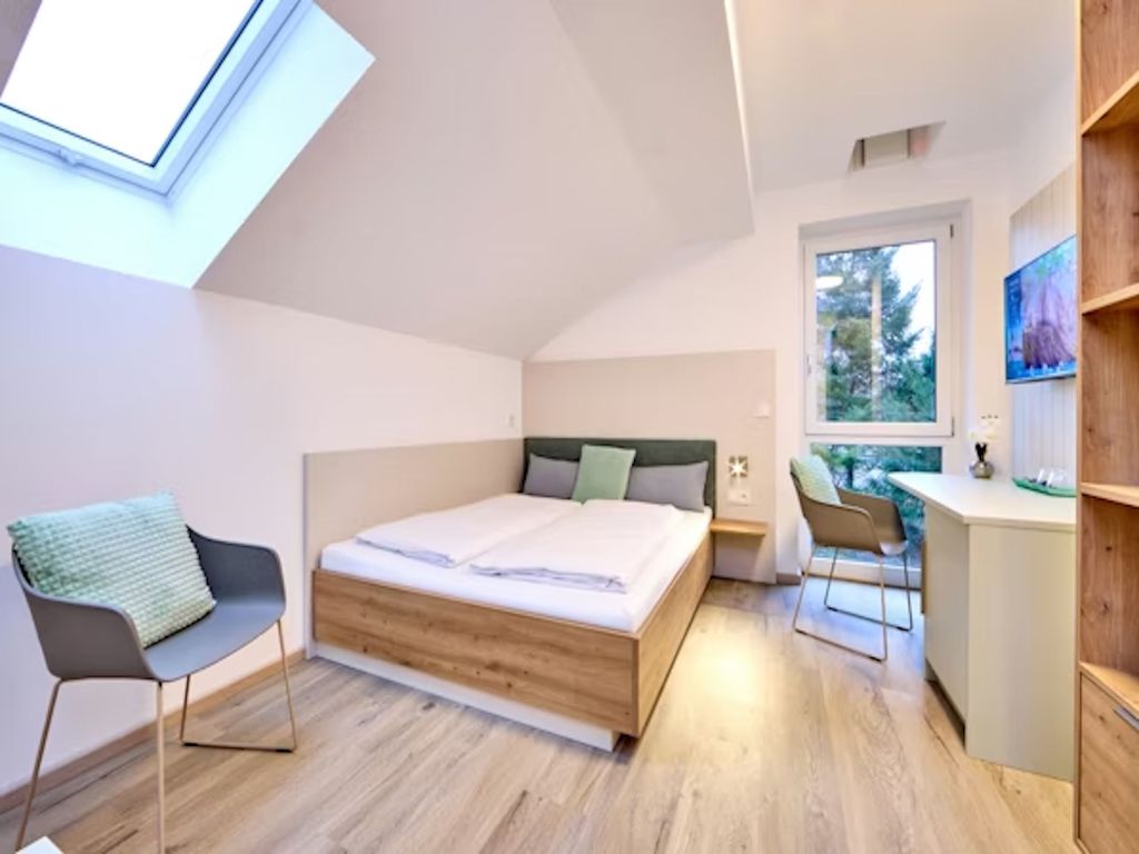 Apartment (2 P) ohne Küche