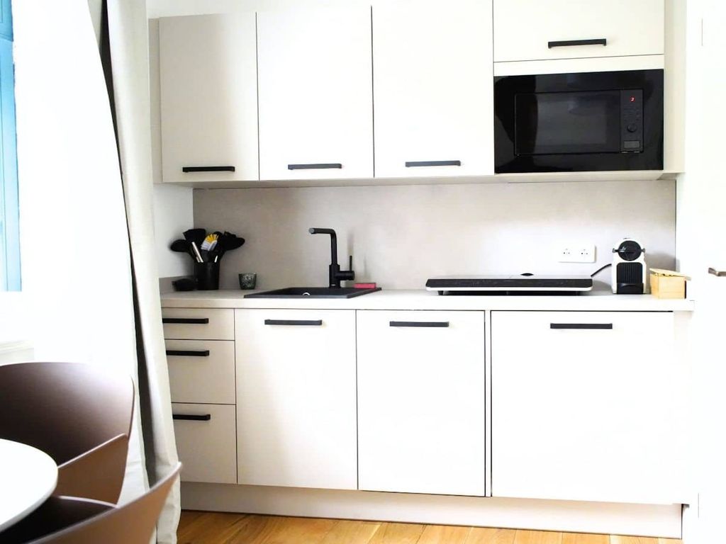 Apartment 8
