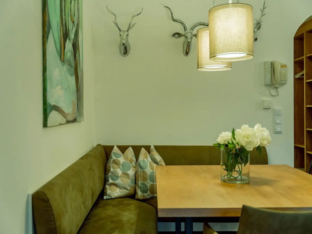Apartment 01