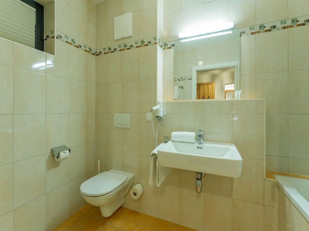 Apartment 02