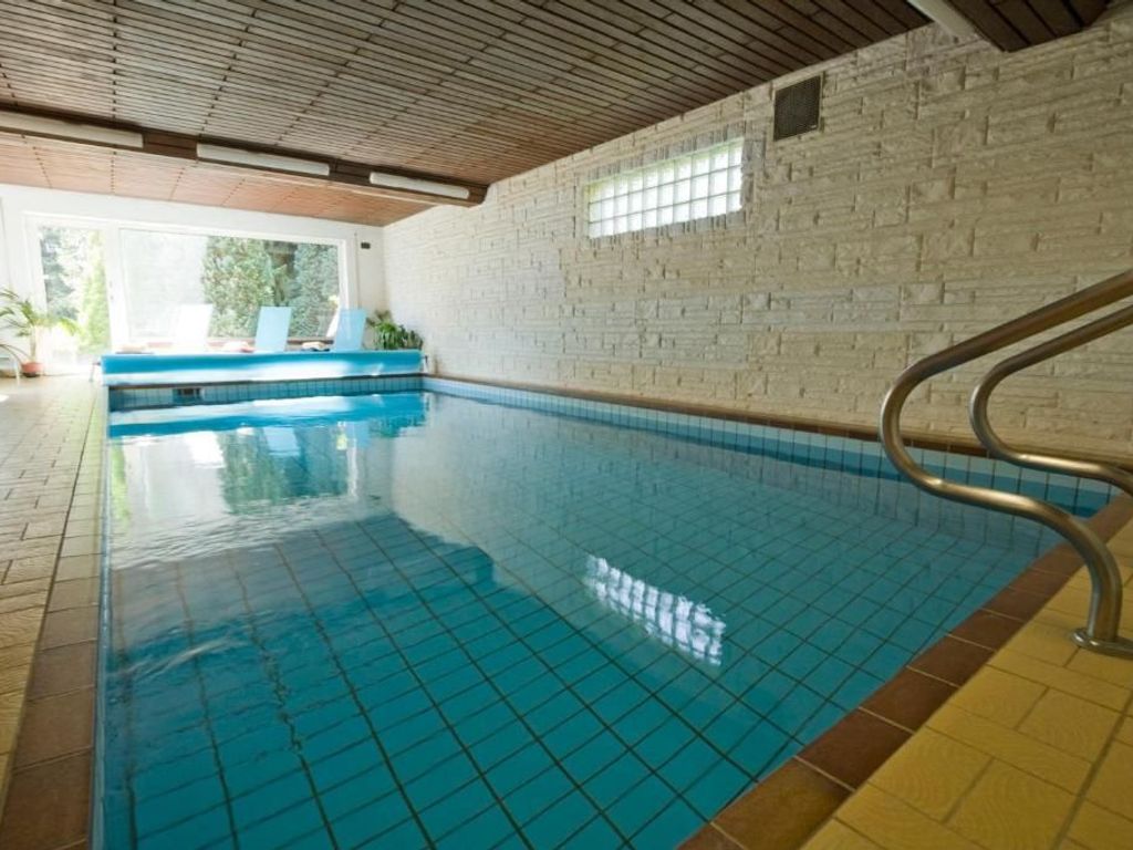 Hallenbad