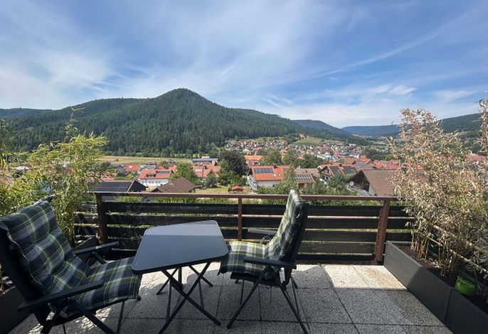 Baiersbronner Rosenberg – Balkon mit Panoramablick