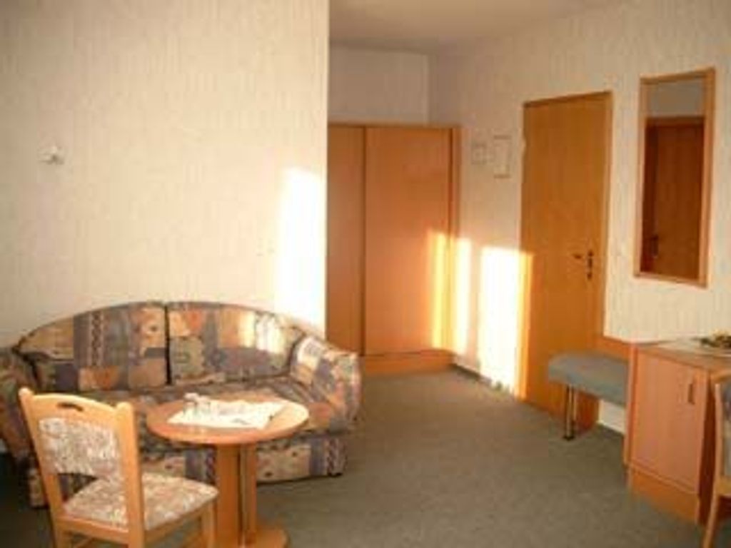 Sitzgruppe im Doppelzimmer