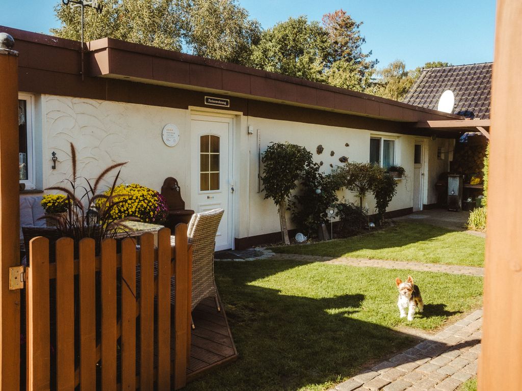 Der Eingang zum Garten und zur Ferienwohnung