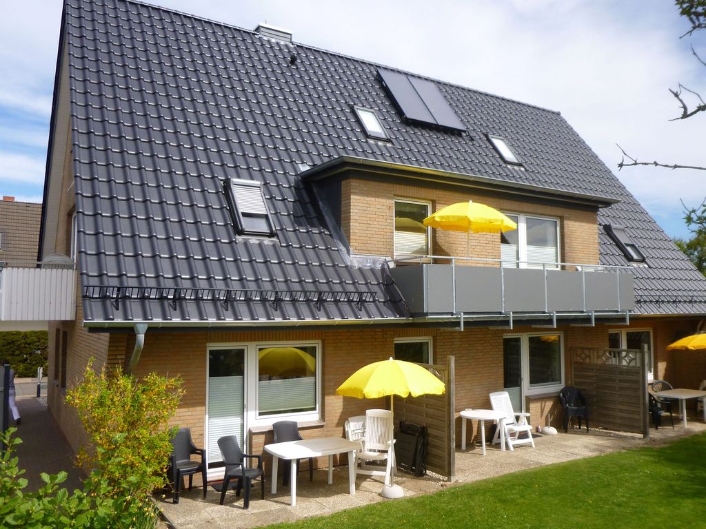 Hausansicht Garten