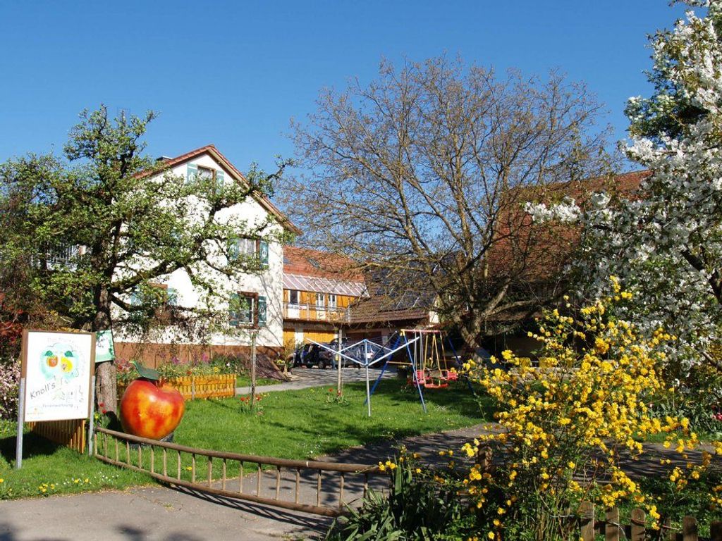 Unser Obsthof im FrÃ¼hling
