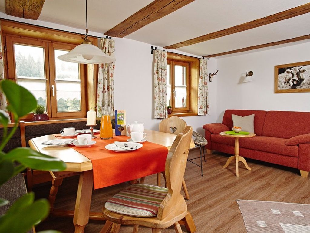 Essecke und Sofa