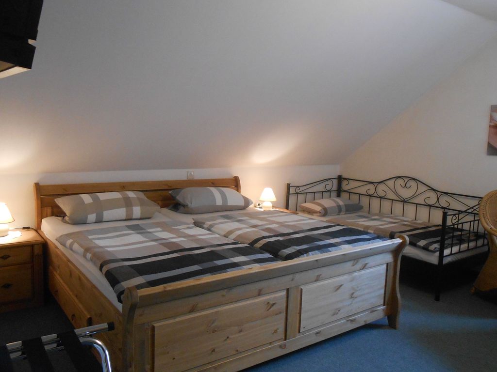 Dreibettzimmer