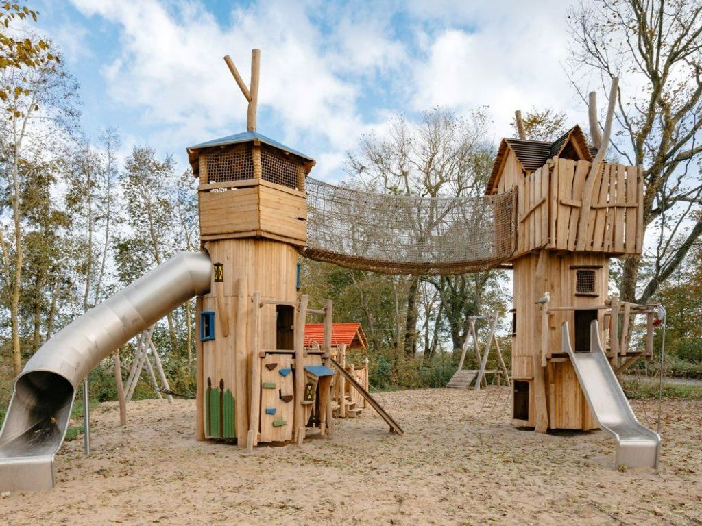 Spielplatz mit Rabaukendorf