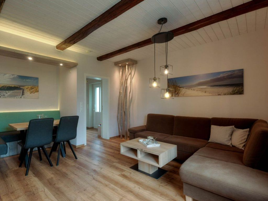 Ferienwohnung Wattenläuper Wohnraum und ein Südterrasse