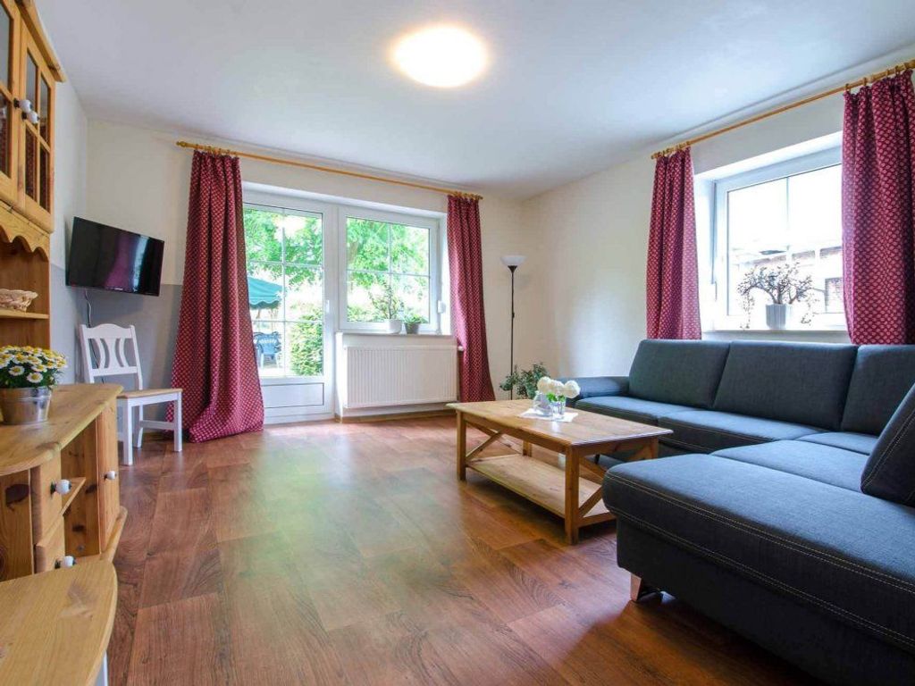 Kirschenholz_WHG_01_Wohnbereich_01