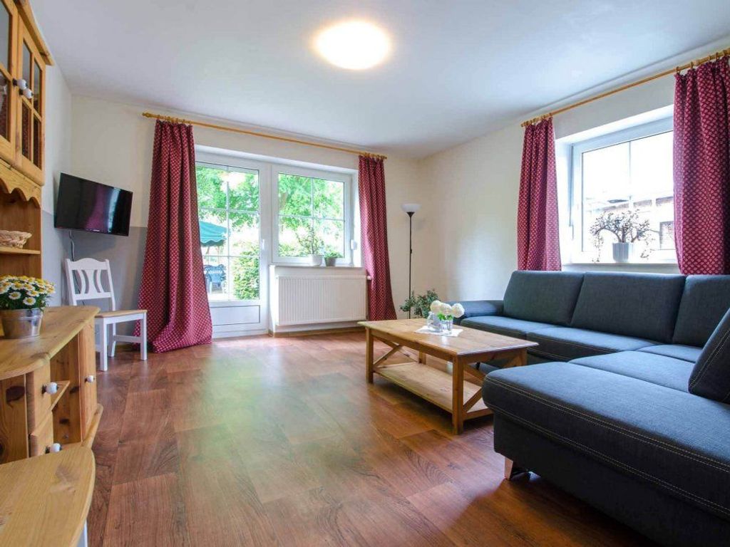 Kirschenholz_WHG_01_Wohnbereich_01