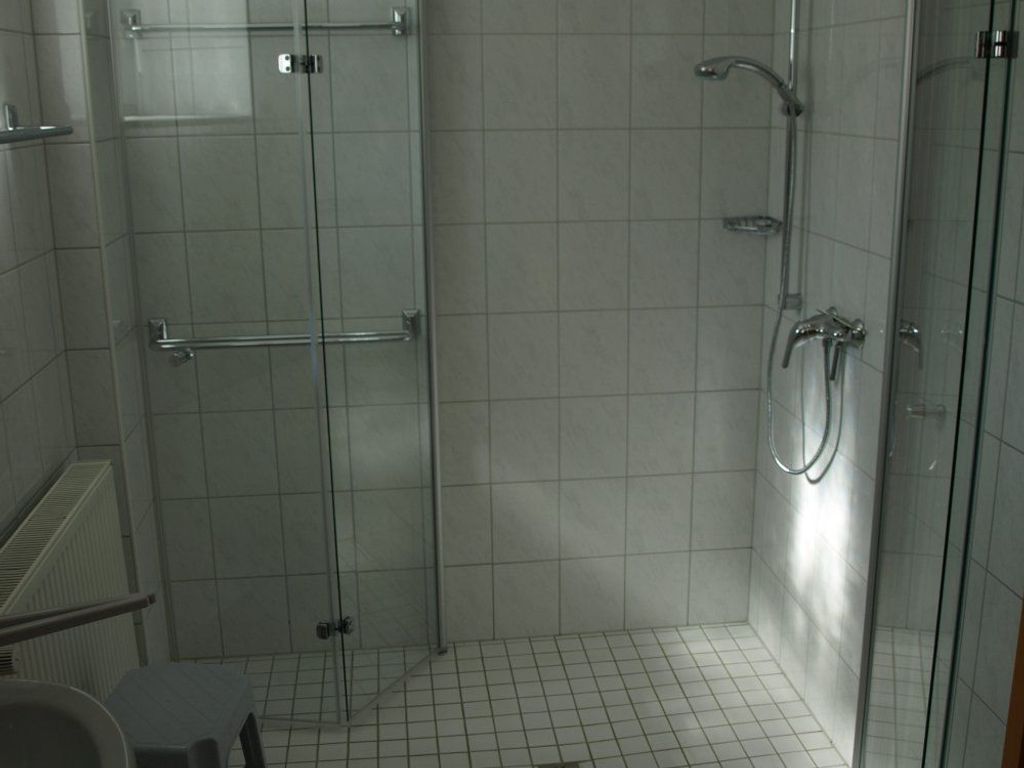 Duschbad Wohnung 1 EG