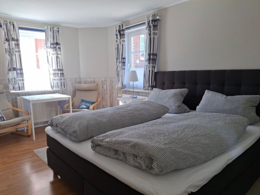 FeWo Sonnenblume Schlafzimmer