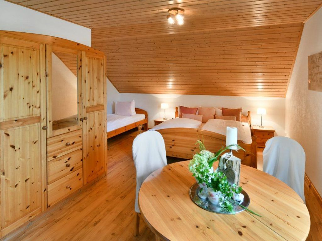 Dreibettzimmer Nr. 4