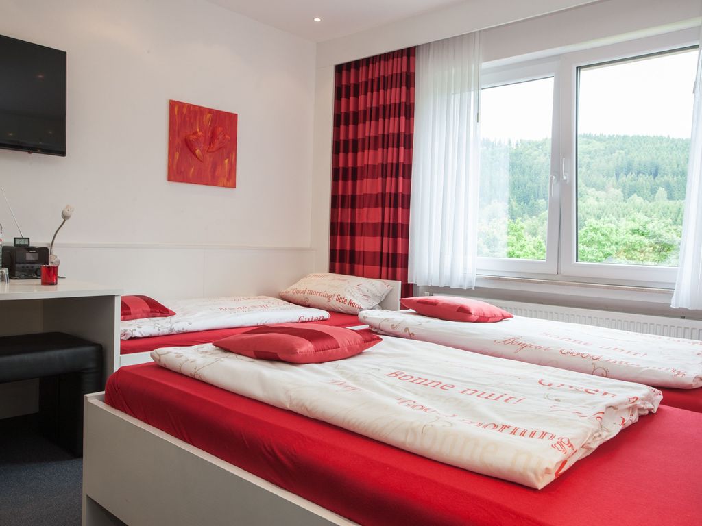Dreibettzimmer