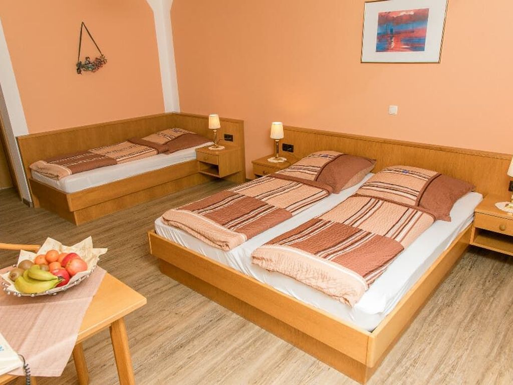 Dreibettzimmer