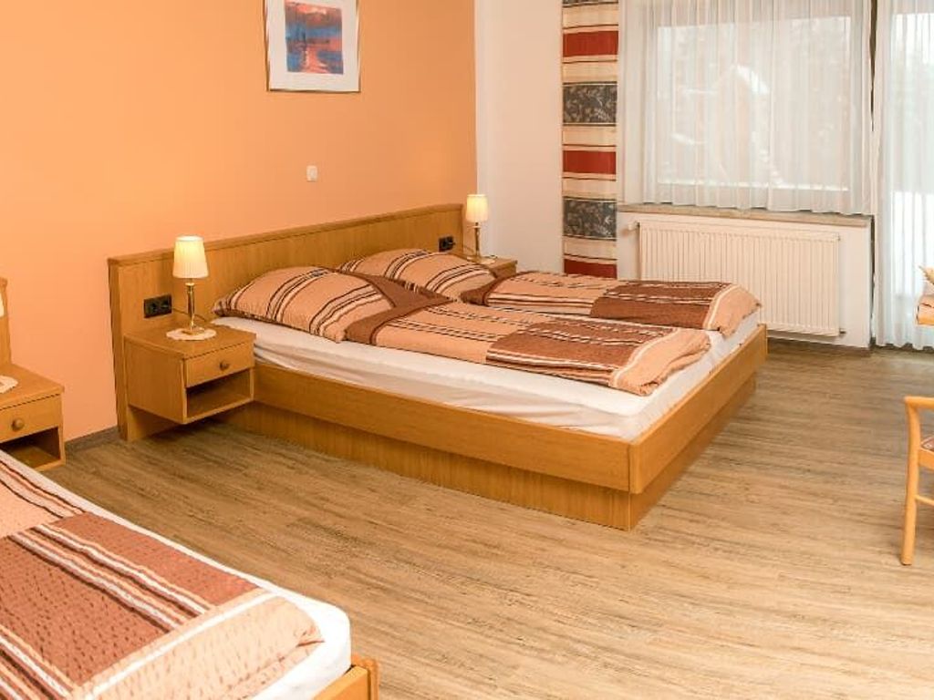 Dreibettzimmer