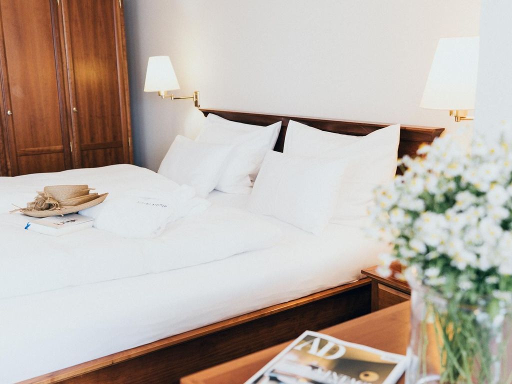 Bett Suite Anemone