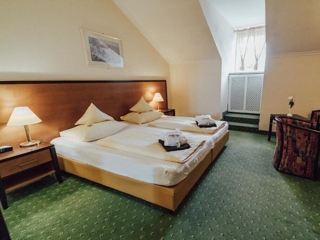 Doppelzimmer Gaube.j