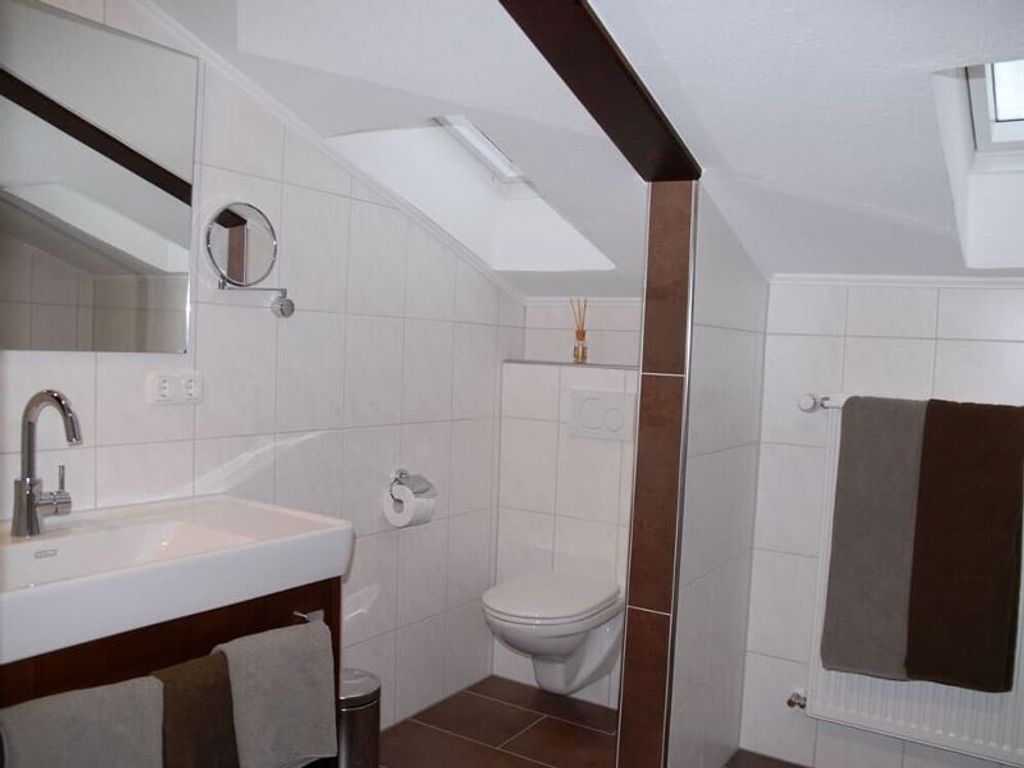 Zimmer Erle Dusche/W