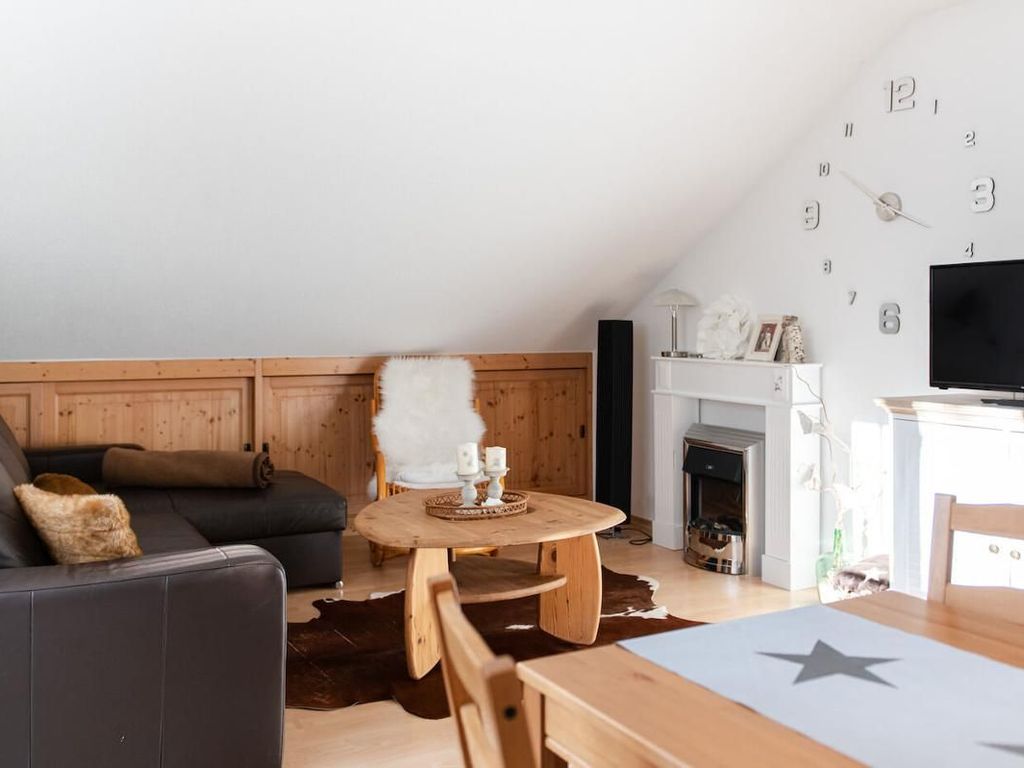 2-3-02-Wohnzimmer