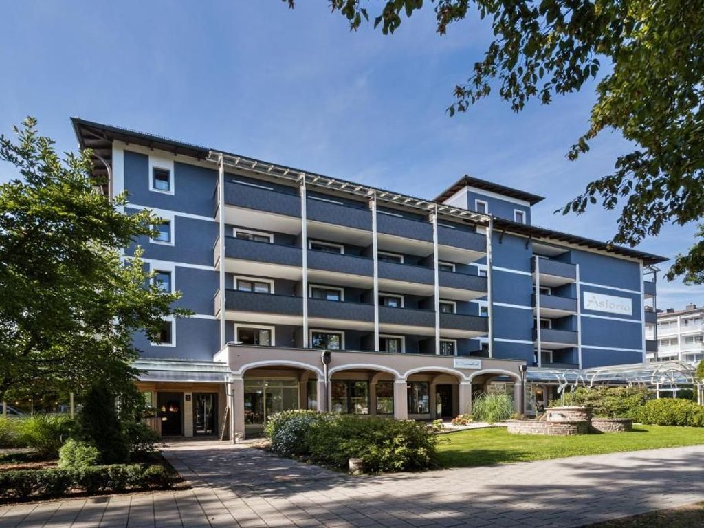Hotel_Astoria_Eingan