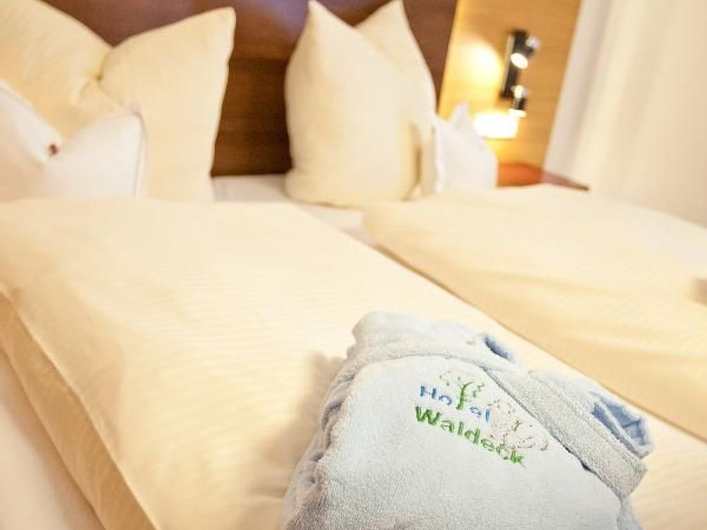 Doppelbett 1