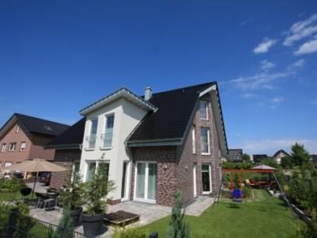 Hausansicht Garten