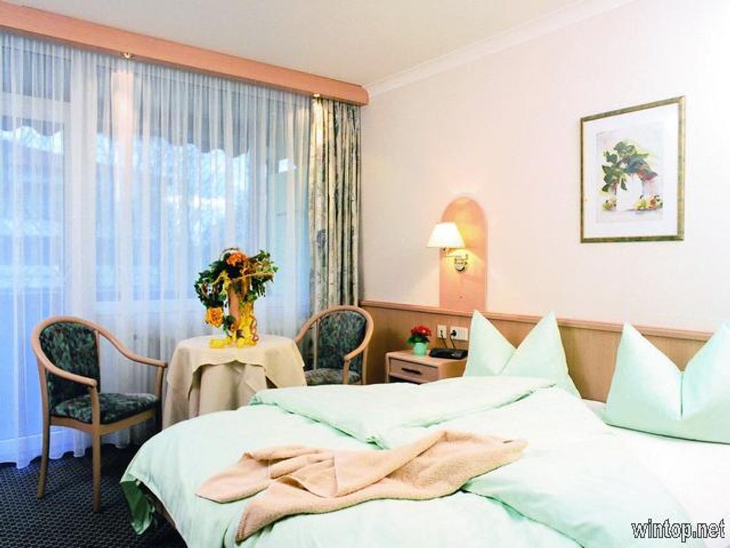 Einzel-,Doppelzimmer