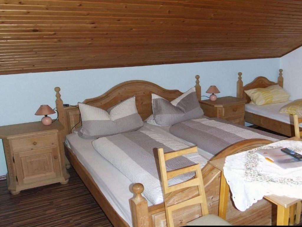 Dreibettzimmer