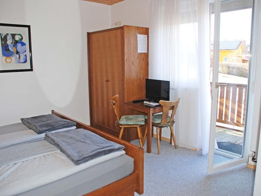 Zimmer 10 Schrank