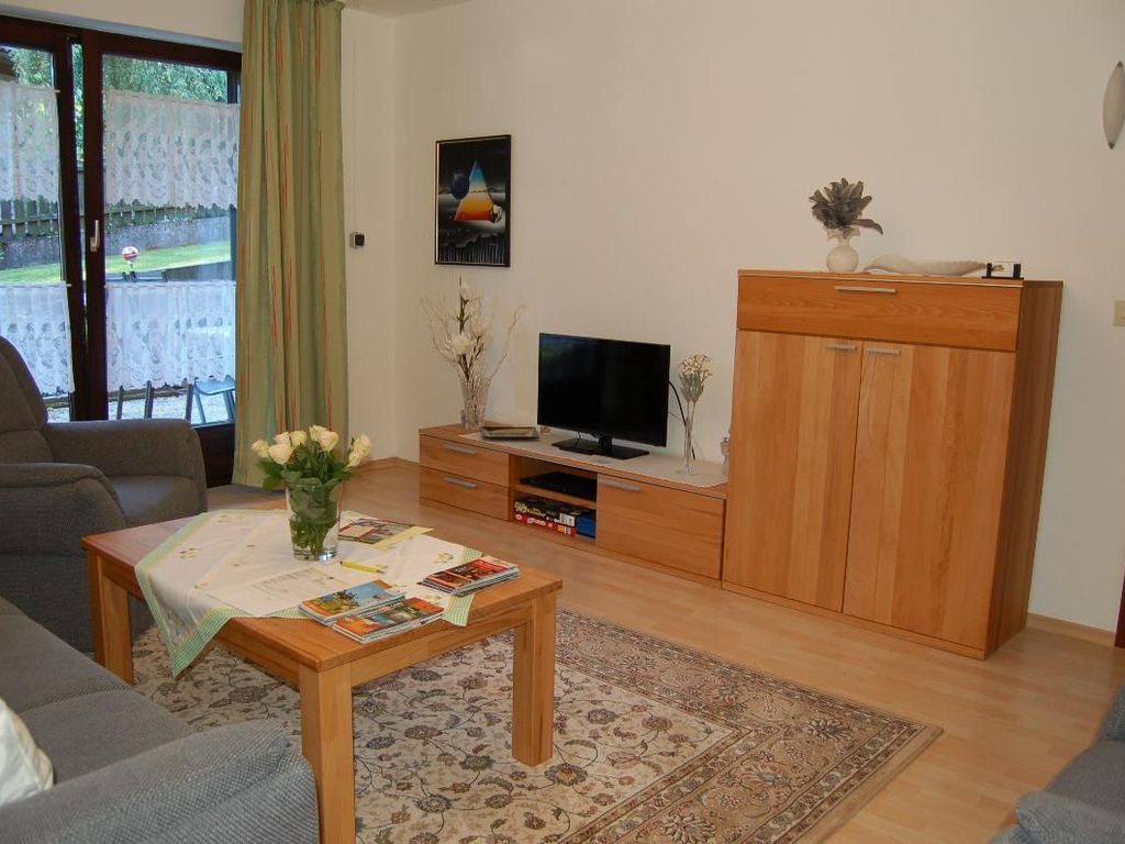 04 Wohnzimmer