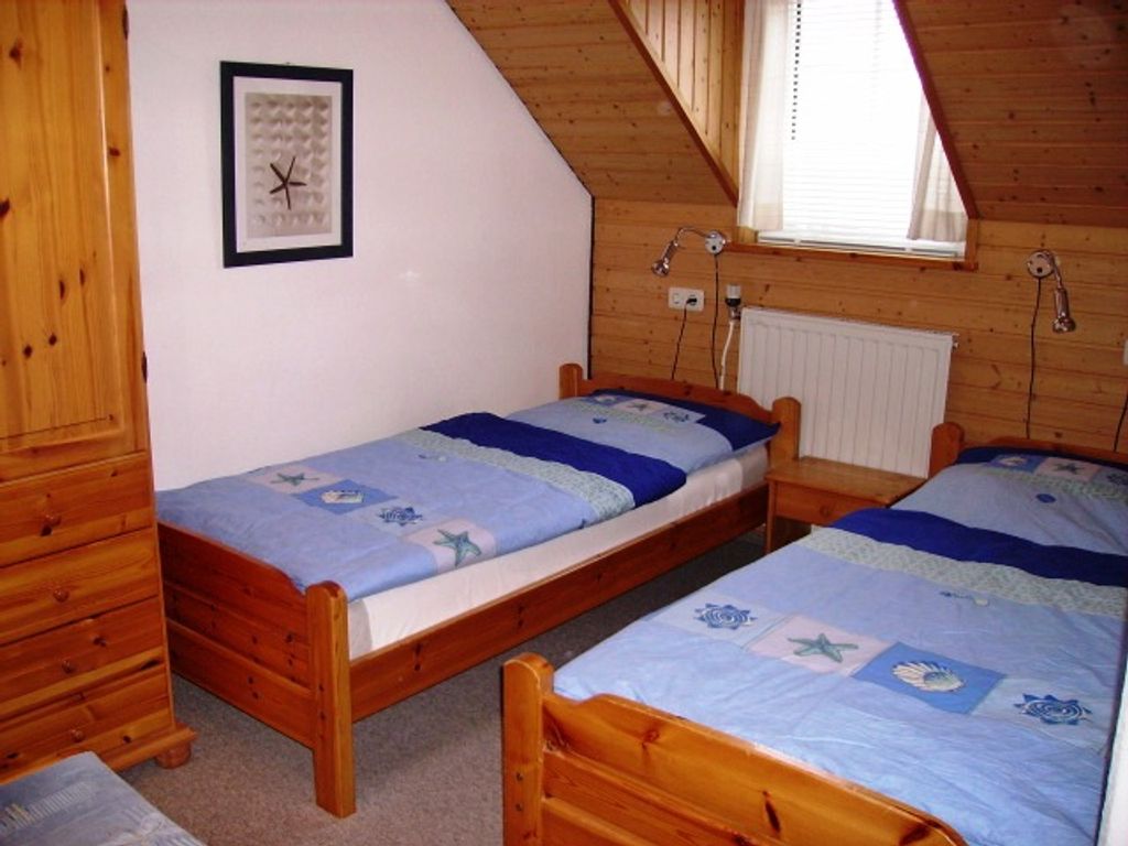 Schlafzimmer mit 2 Einzelbetten