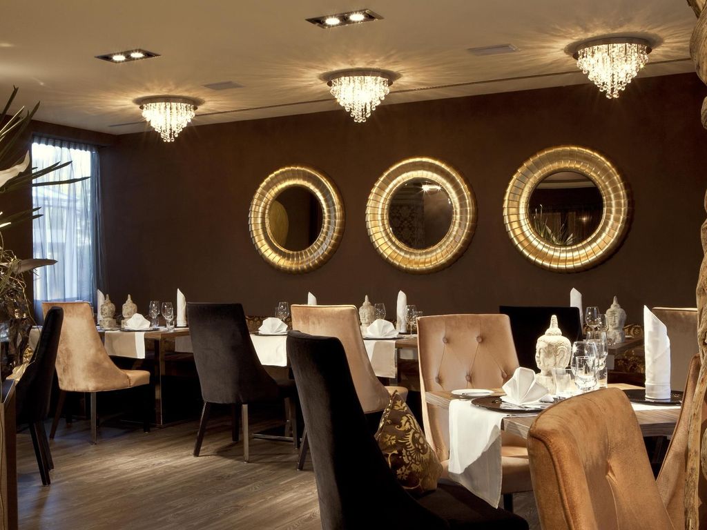 Genießen Sie regionale und saisonale Spezialitäten in unseren edlen Restaurants.