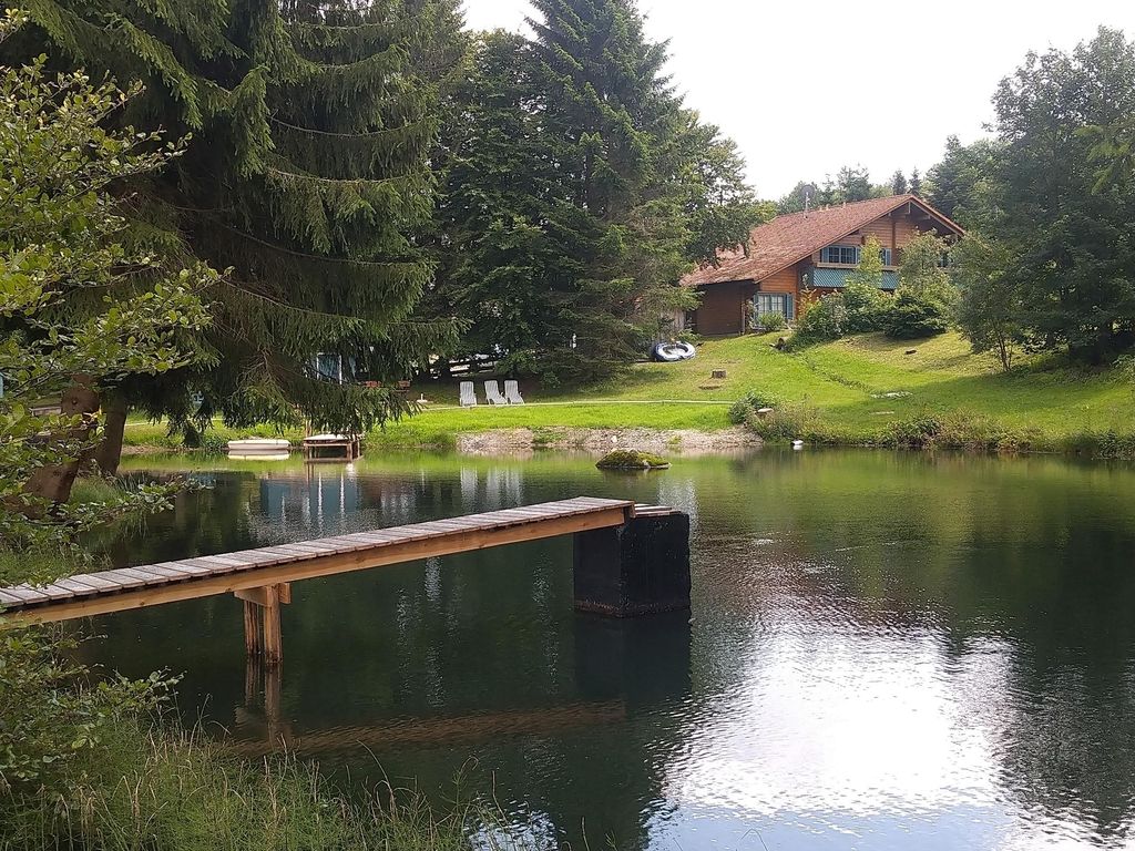 Kleiner Badesee im G