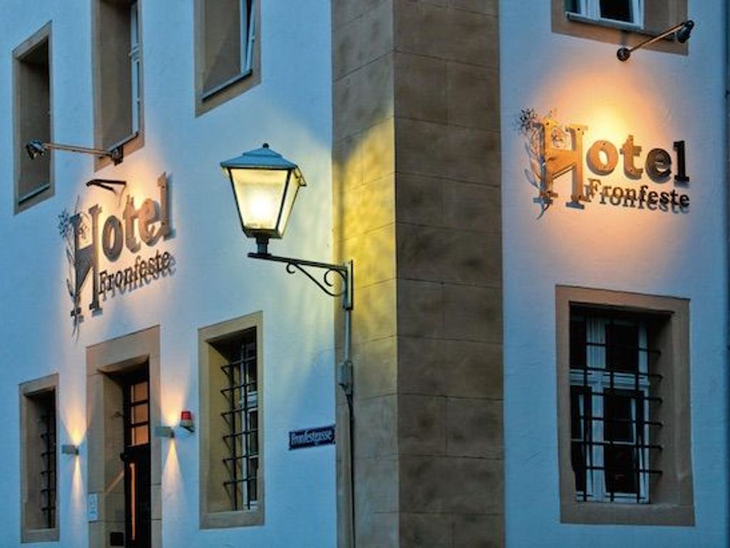 Hotel Frontansicht